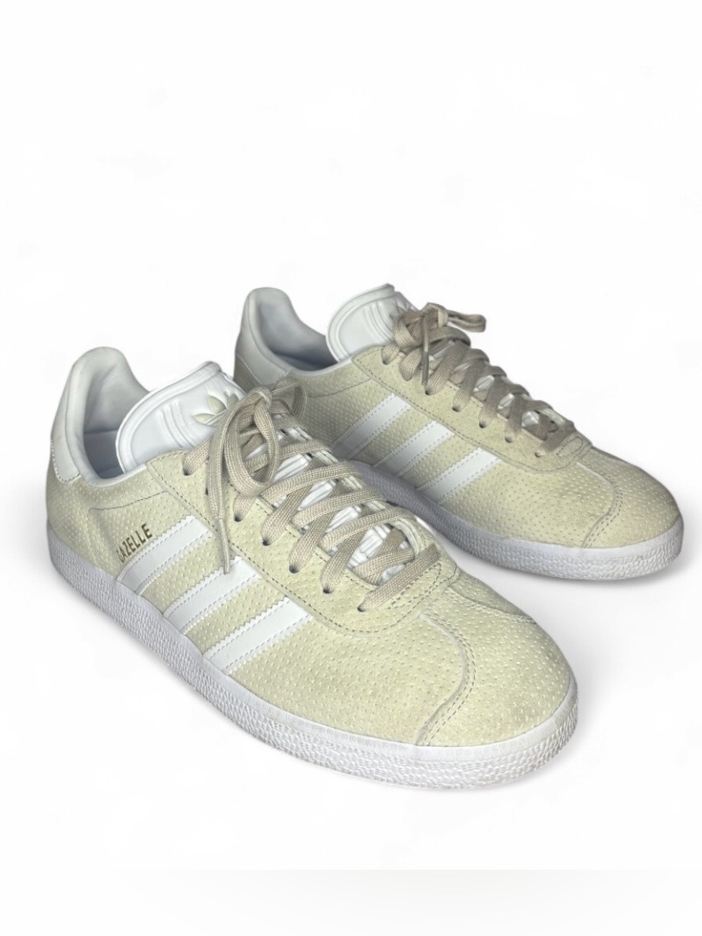 Adidas Gazelle sneakers - Women’s Size 7 Shoes - Cream / White Suede Colorway